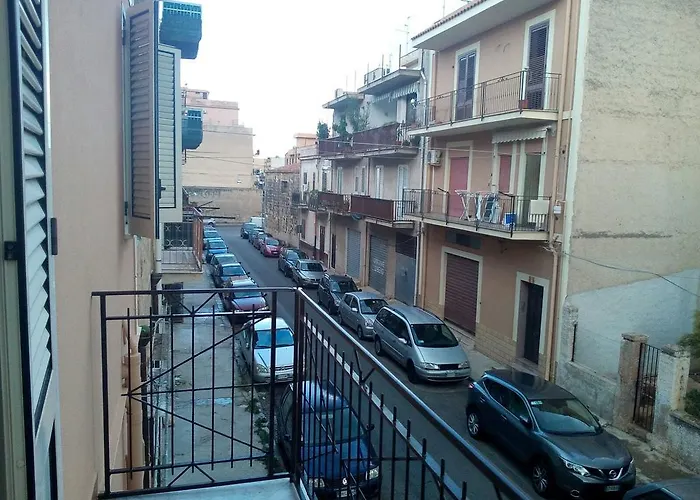 Italy House * צ'יניזי