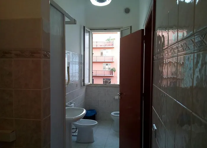 Italy House צ'יניזי