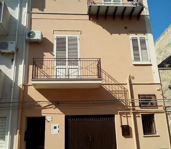 בית הארחה Italy House *
