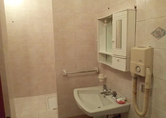 Italy House בית הארחה